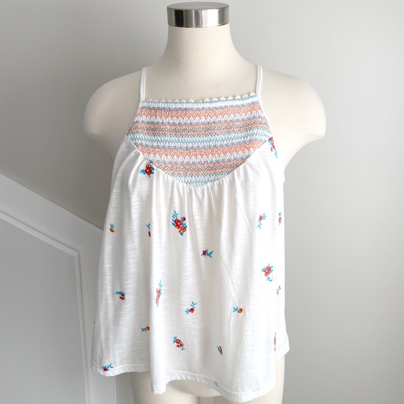 Francesca's Jun & Ivy Cropped Swing Floral Embroidery High Neck Tank - Size M - Picture 1 of 10